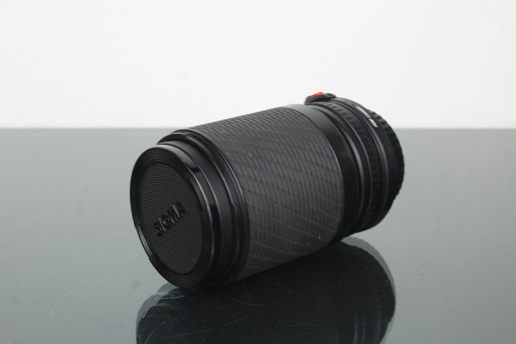 Sigma 35 - 135mm 1:4 - 5.6 Canon FD Mount - Dutch|Thrift