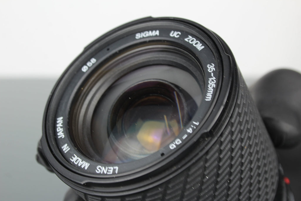 Sigma 35 - 135mm 1:4 - 5.6 Canon FD Mount - Dutch|Thrift