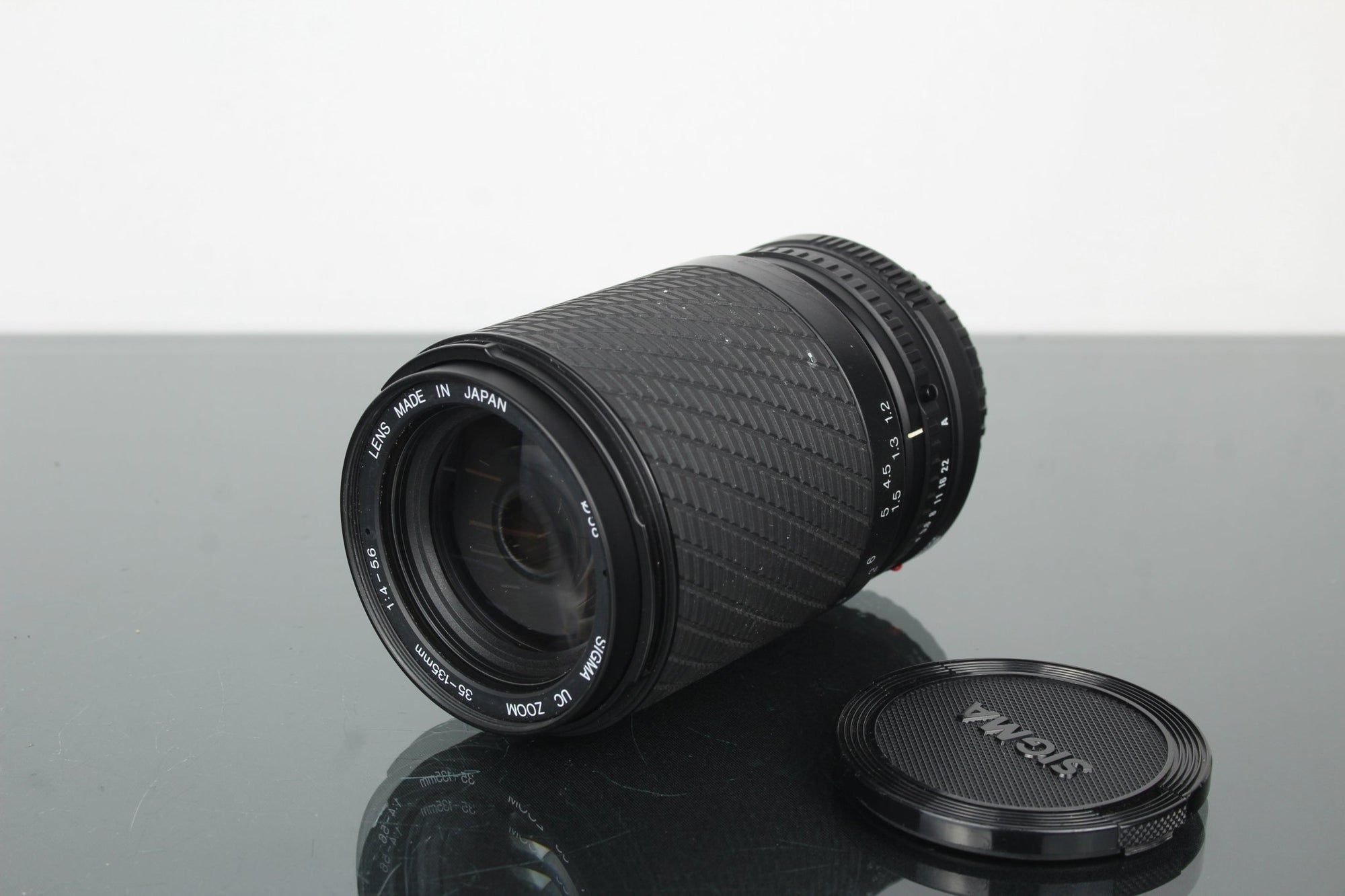 Sigma 35 - 135mm 1:4 - 5.6 Canon FD Mount - Dutch|Thrift