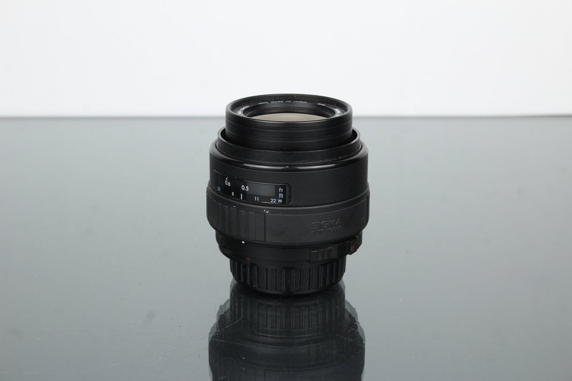 Sigma DL zoom 35 - 80mm 1:4 - 5.6 Nikon Mount - Dutch|Thrift