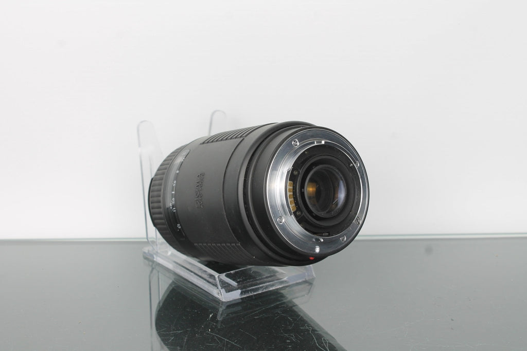 Sigma DL Zoom 75 - 300mm 1:4 - 5.6 - Dutch|Thrift
