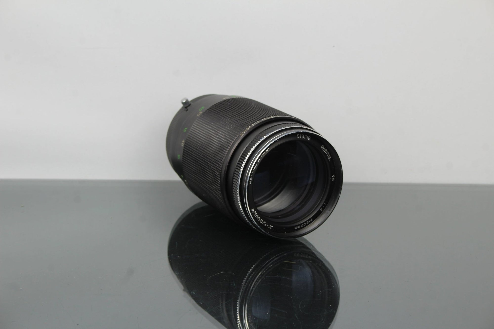 Sigma Minitel YS 1:4 f=200mm M42 Mount - Dutch|Thrift