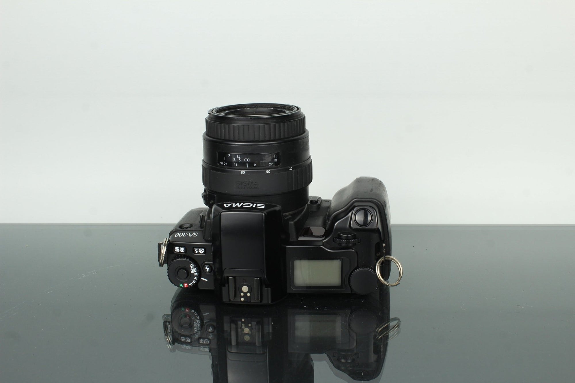 Sigma SA - 300 + Sigma 35 - 80mm f/4 - 5.6 - Dutch|Thrift