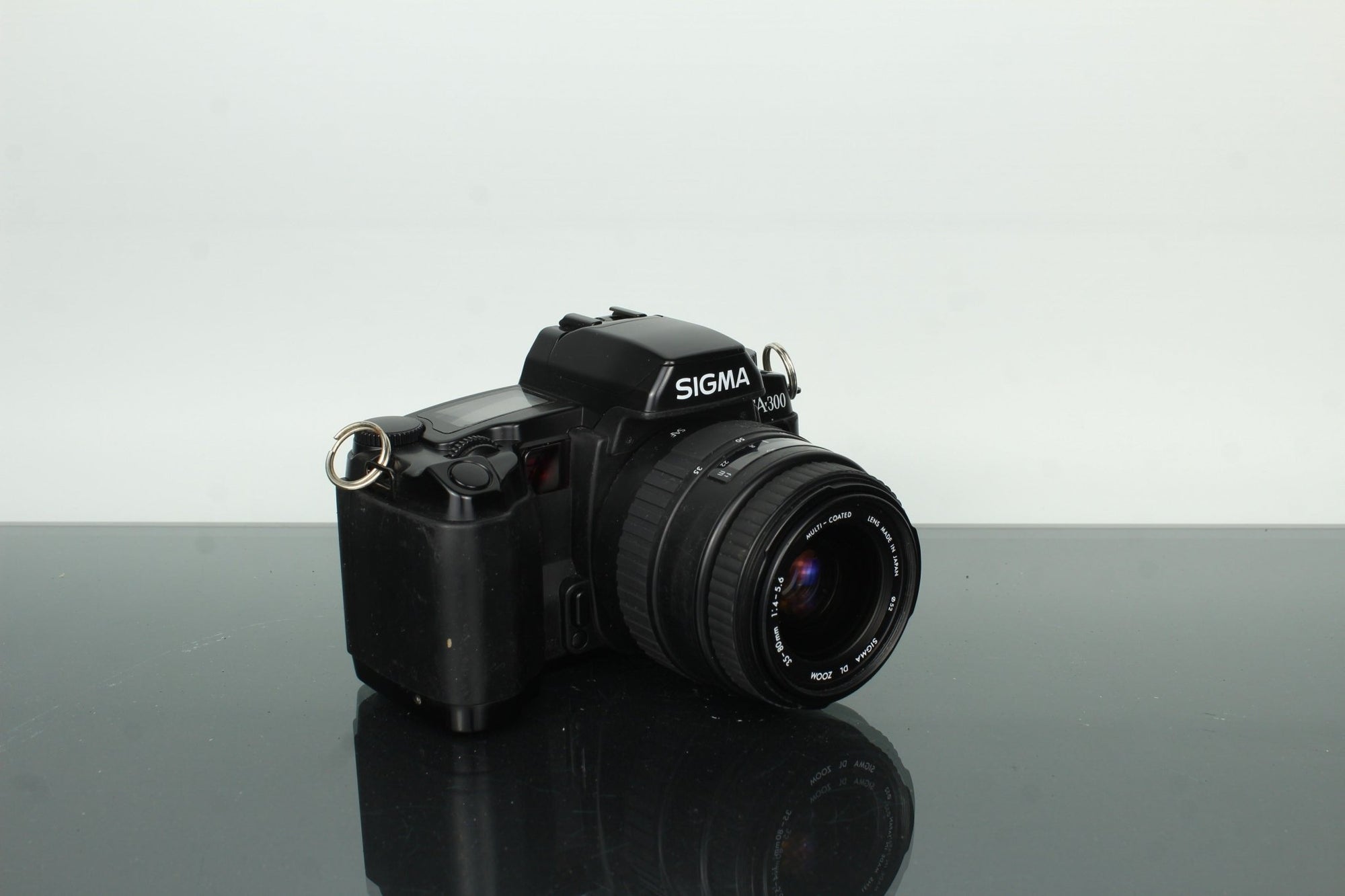 Sigma SA - 300 + Sigma 35 - 80mm f/4 - 5.6 - Dutch|Thrift