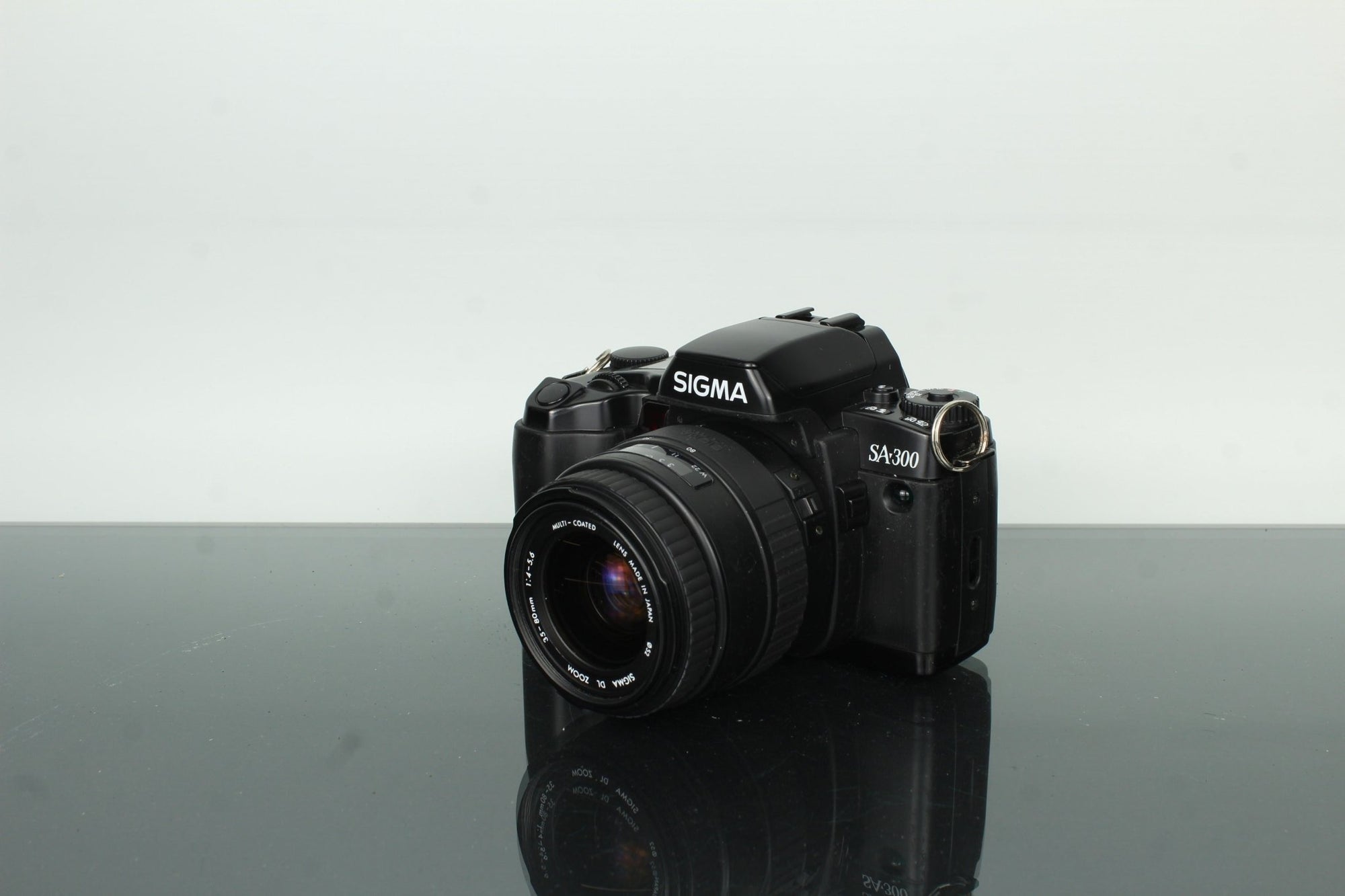 Sigma SA - 300 + Sigma 35 - 80mm f/4 - 5.6 - Dutch|Thrift