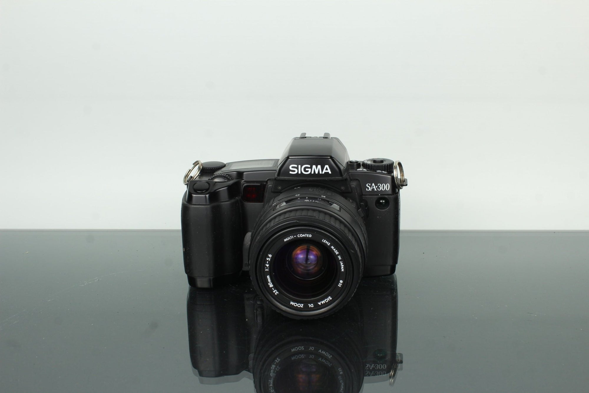 Sigma SA - 300 + Sigma 35 - 80mm f/4 - 5.6 - Dutch|Thrift