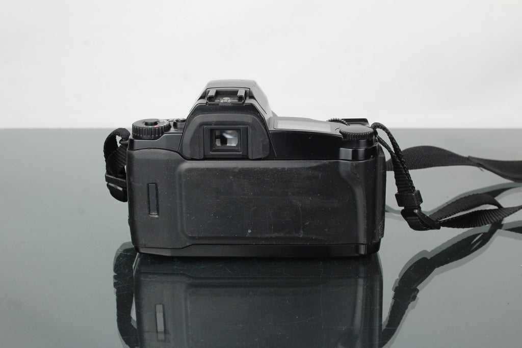 Sigma SA - 300N + 35 - 80mm 1:4 - 5,6 Sigma lens - Dutch|Thrift