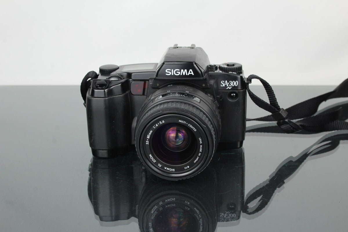 Sigma SA - 300N + 35 - 80mm 1:4 - 5,6 Sigma lens - Dutch|Thrift