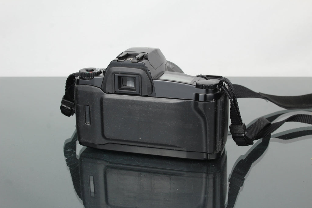 Sigma SA - 300N + 35 - 80mm 1:4 - 5,6 Sigma lens - Dutch|Thrift