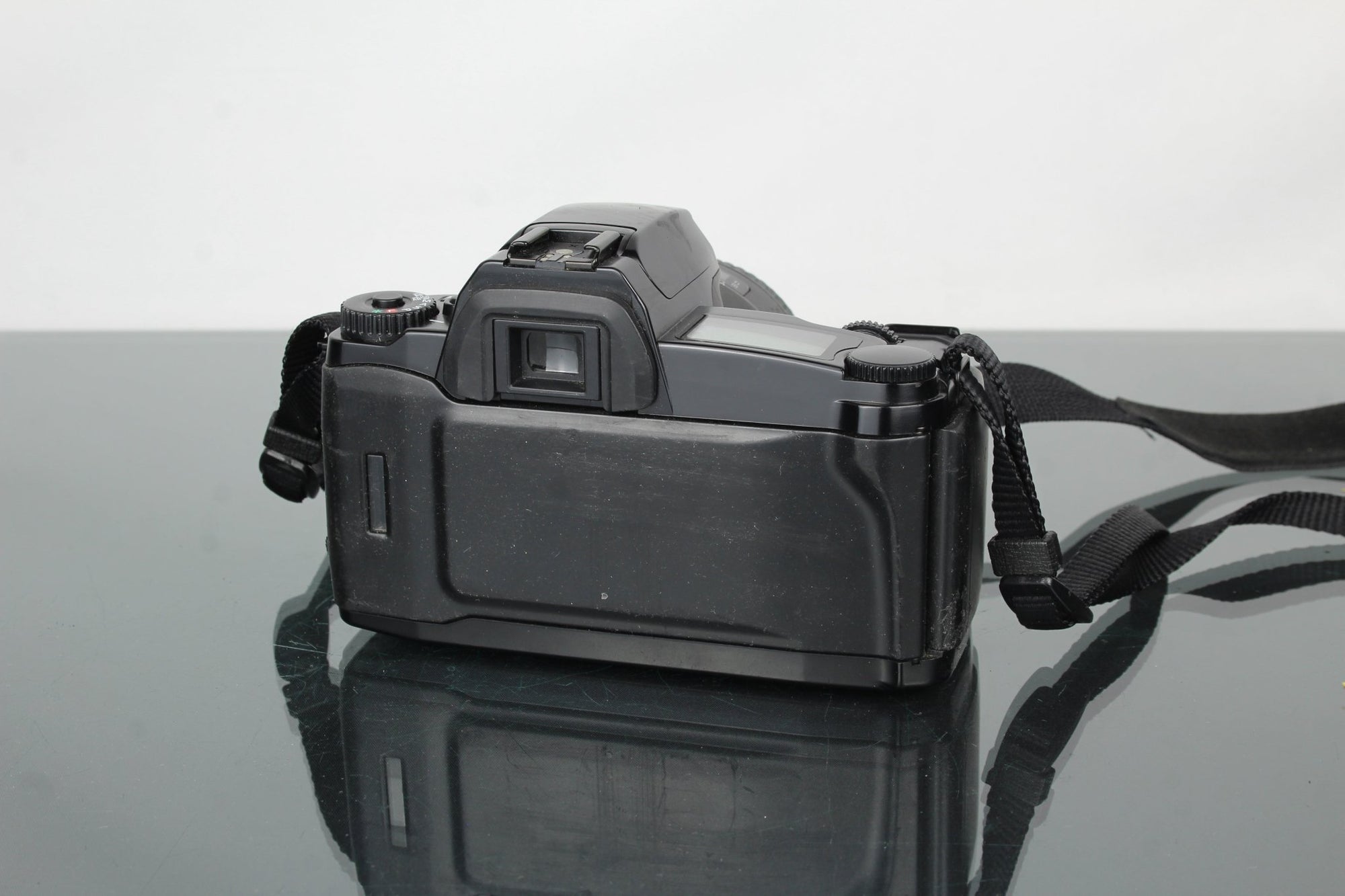 Sigma SA - 300N + 35 - 80mm 1:4 - 5,6 Sigma lens - Dutch|Thrift