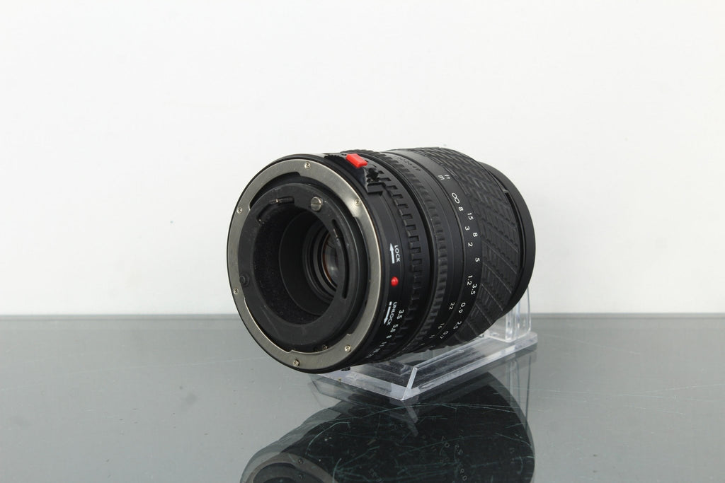 Sigma UC Zoom 28 - 70mm f/3.5 - 4.5 - Dutch|Thrift