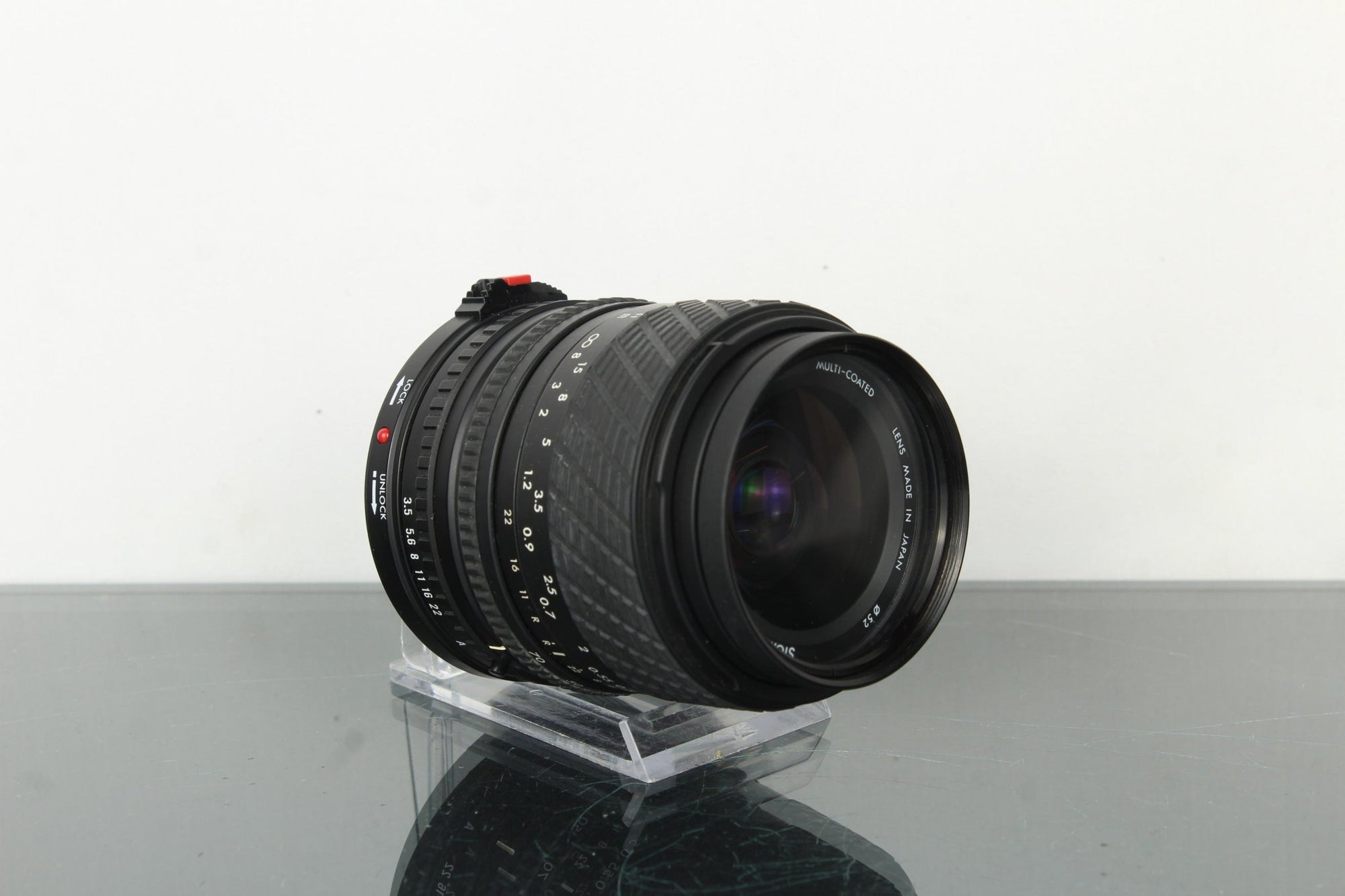 Sigma UC Zoom 28 - 70mm f/3.5 - 4.5 - Dutch|Thrift