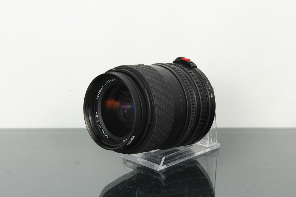 Sigma UC Zoom 28 - 70mm f/3.5 - 4.5 - Dutch|Thrift