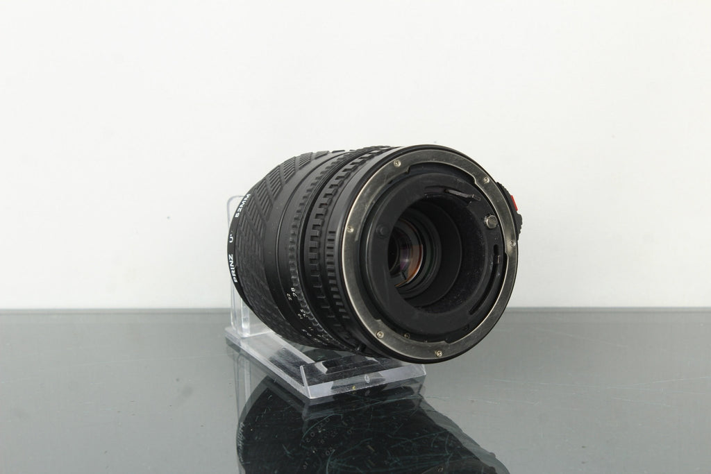 Sigma UC Zoom 28 - 70mm f/3.5 - 4.5 - Dutch|Thrift