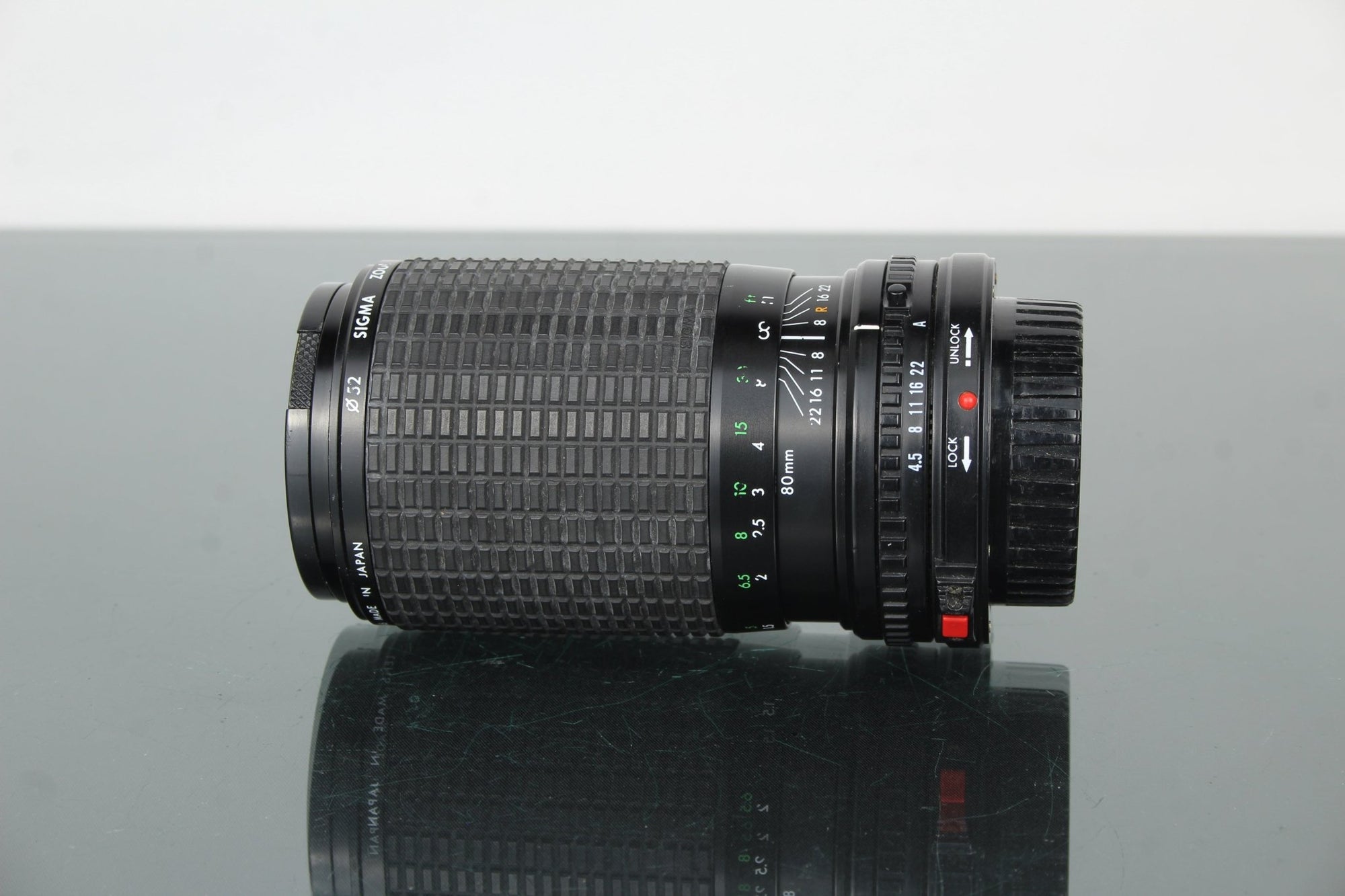 Sigma Zoom 1:4.5 - 5.6 F=80 - 200mm Canon FD Mount - Dutch|Thrift