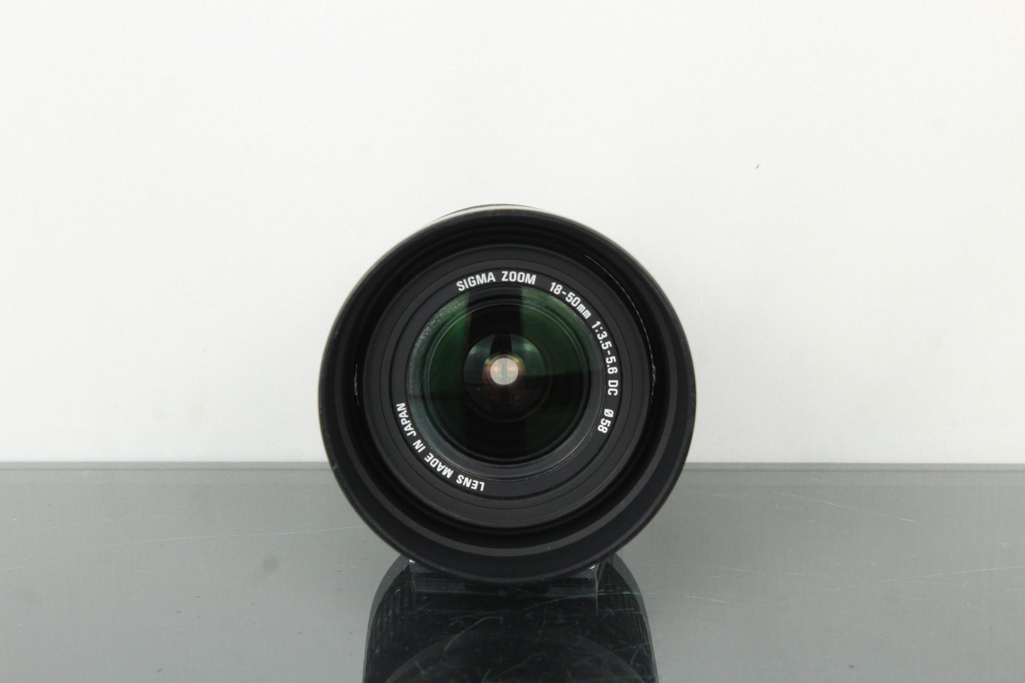 Sigma Zoom 18 - 50mm f/3.5 - 5.6 DC - Dutch|Thrift