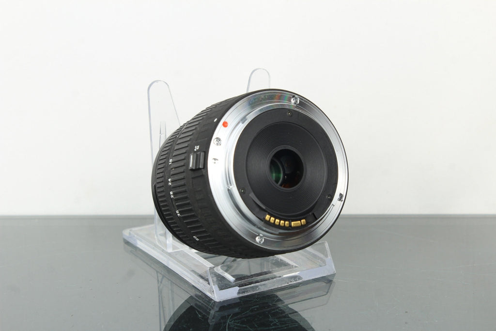 Sigma Zoom 18 - 50mm f/3.5 - 5.6 DC 58 Canon EF Mount - Dutch|Thrift