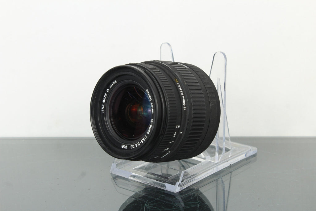 Sigma Zoom 18 - 50mm f/3.5 - 5.6 DC 58 Canon EF Mount - Dutch|Thrift
