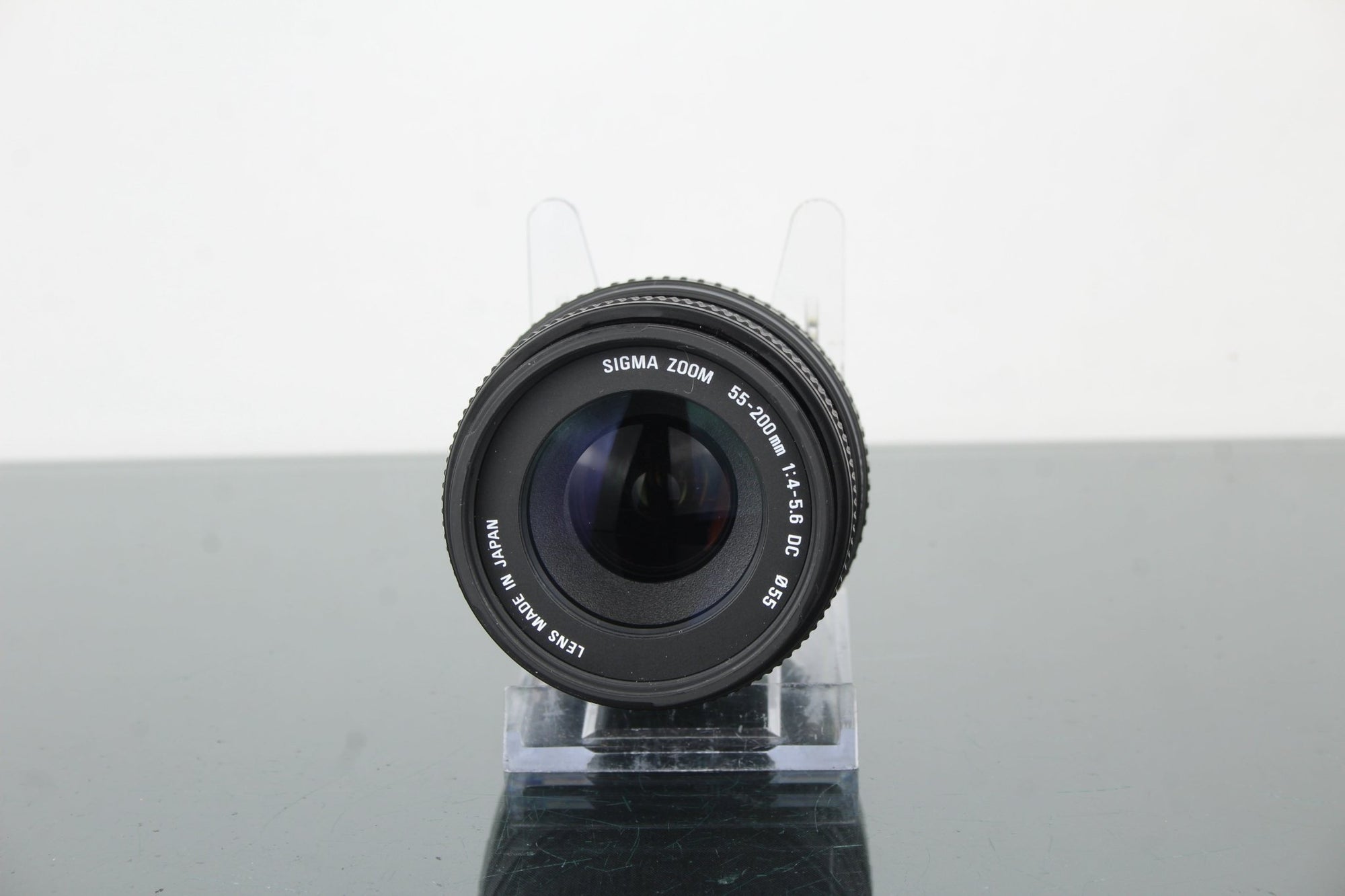 Sigma Zoom 55 - 200mm 1:4 - 5.6 DC Canon EF Mount - Dutch|Thrift