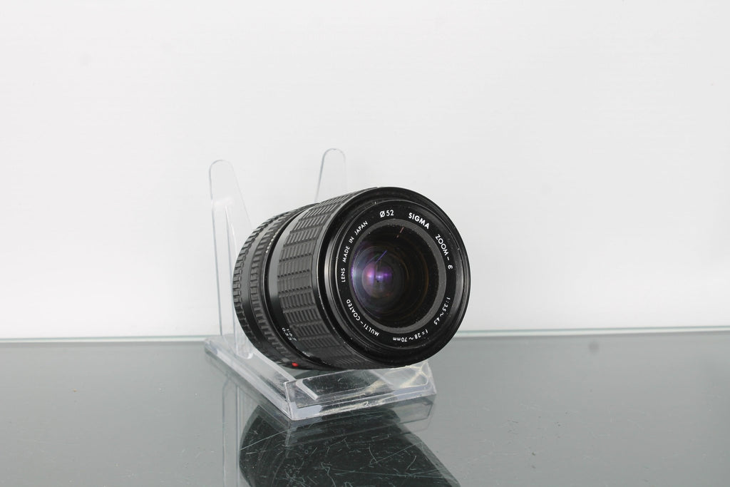 Sigma Zoom E 28 - 70mm f/3.5 - 4.5 - Dutch|Thrift