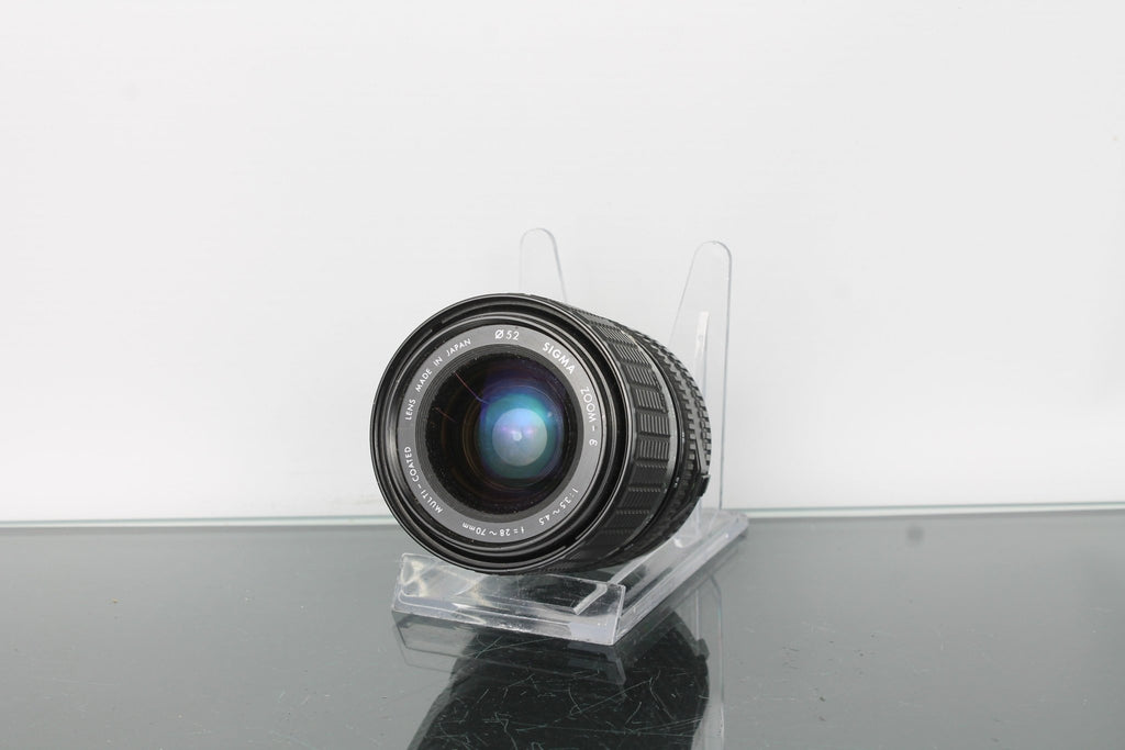 Sigma Zoom E 28 - 70mm f/3.5 - 4.5 - Dutch|Thrift