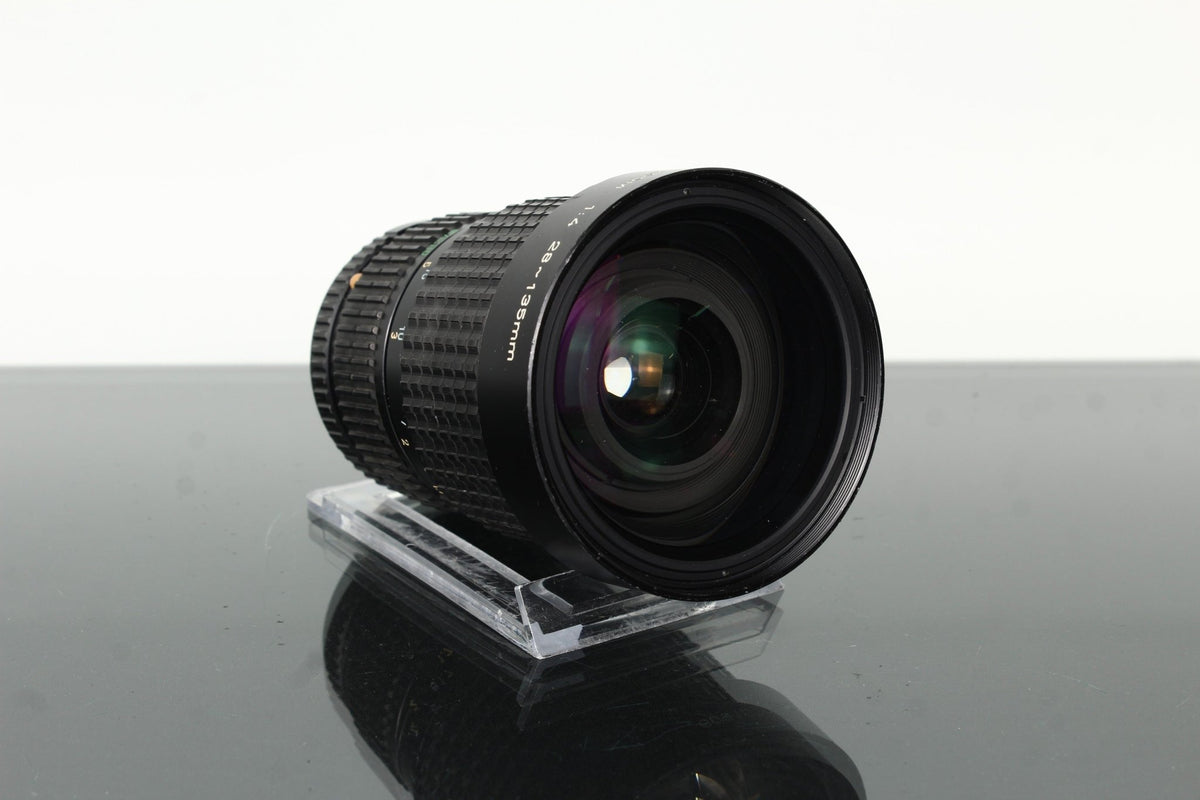 SMC Pentax - A Zoom 28 - 135mm f/4 - Dutch|Thrift