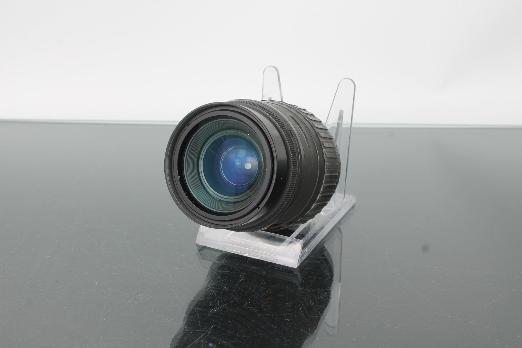 SMC Pentax - F Zoom 35 - 135 f/3.5 - 4.5 - Dutch|Thrift