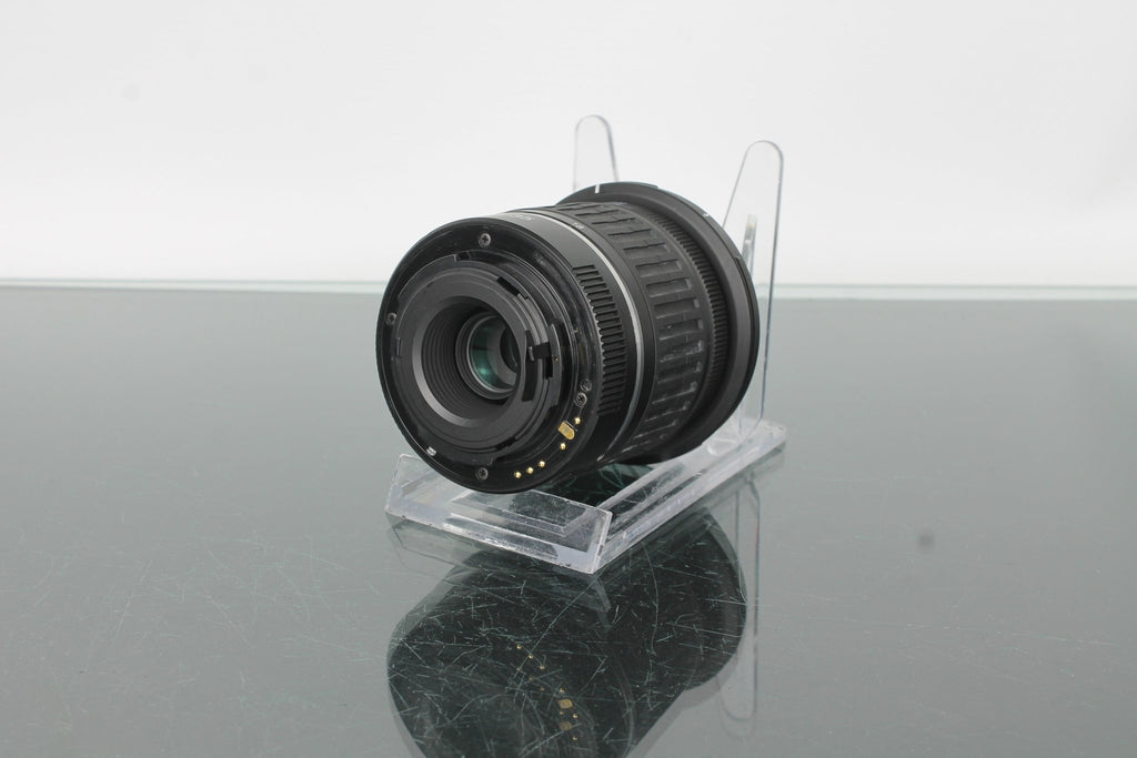 SMC Pentax - FA J 18 - 35mm f/4 - 5.6 - Dutch|Thrift
