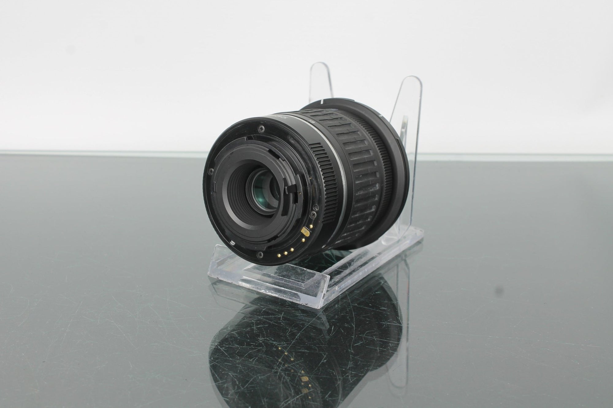 SMC Pentax - FA J 18 - 35mm f/4 - 5.6 - Dutch|Thrift