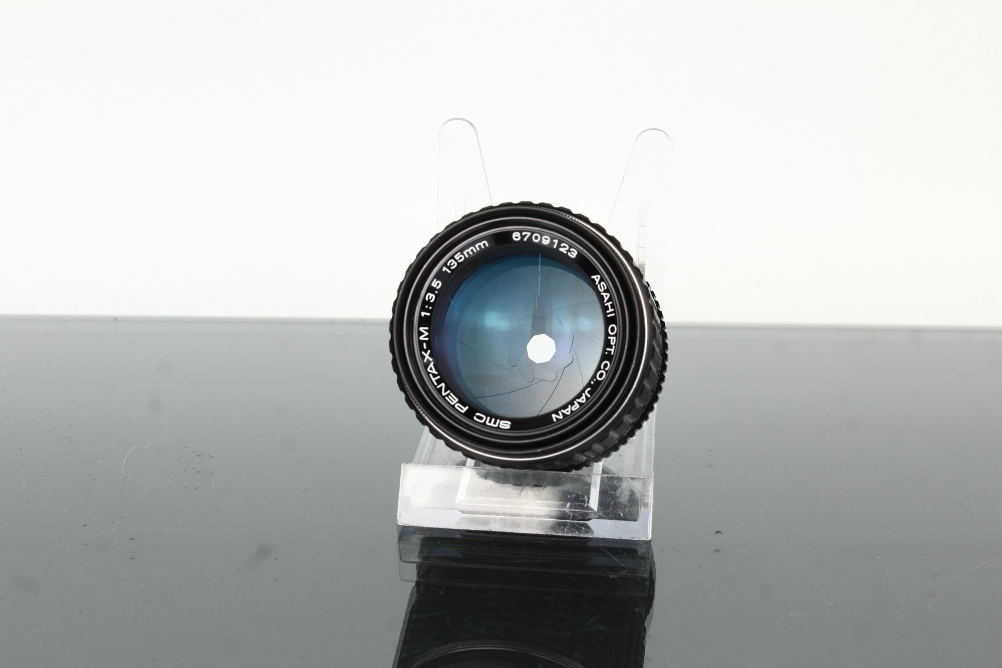 SMC Pentax - M 1:3.5 135mm - Dutch|Thrift