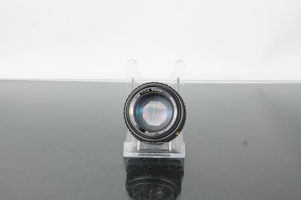 SMC Pentax - M 50mm f/1.4 - Dutch|Thrift