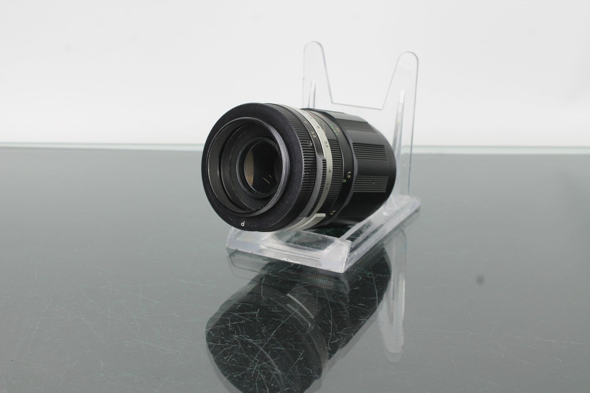 Soligor 135mm f/3.5 - Dutch|Thrift