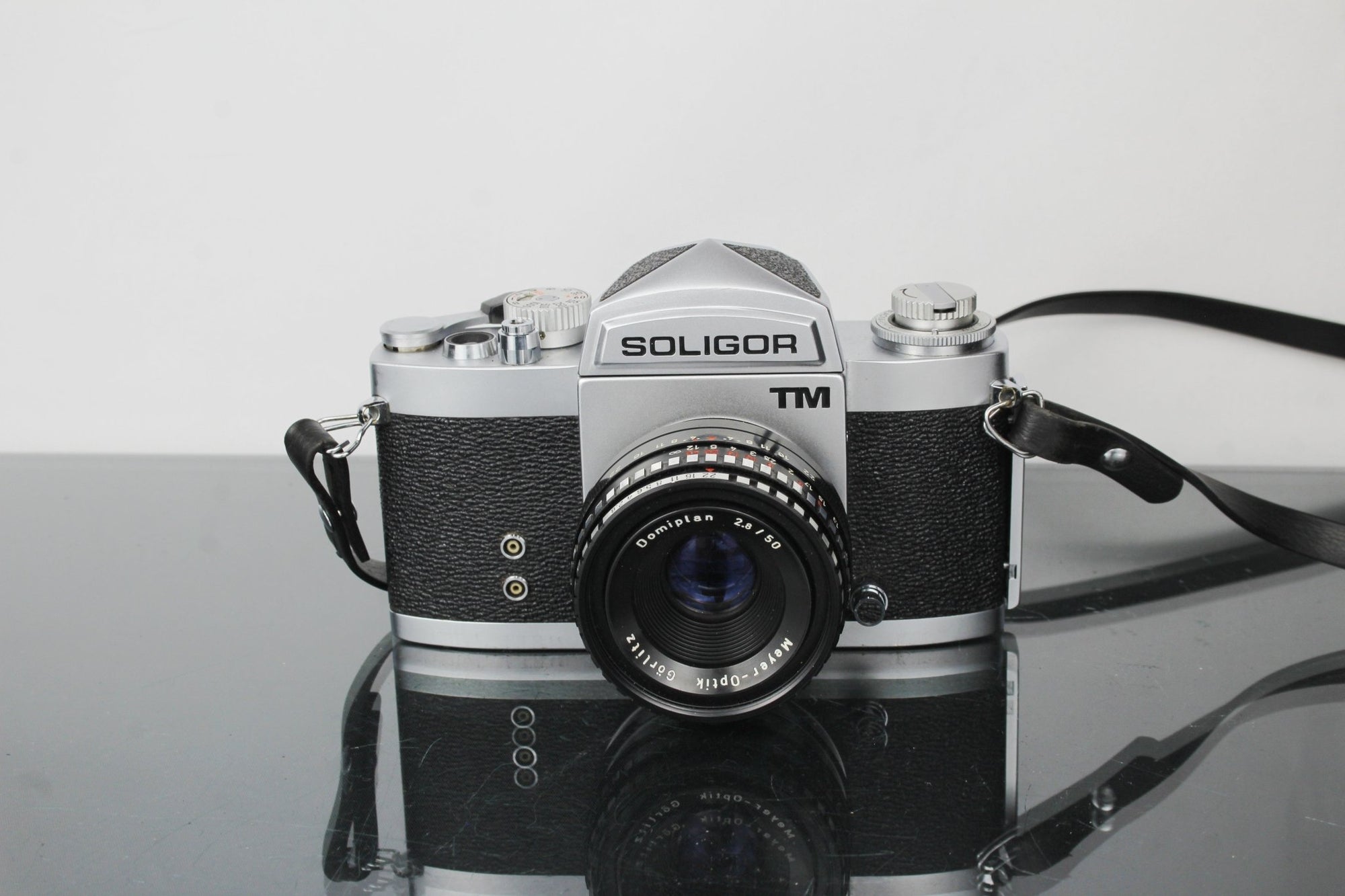 Soligor TM + 50mm 2.8 Meyer Optik Domiplan lens (M42 mount) - Dutch|Thrift