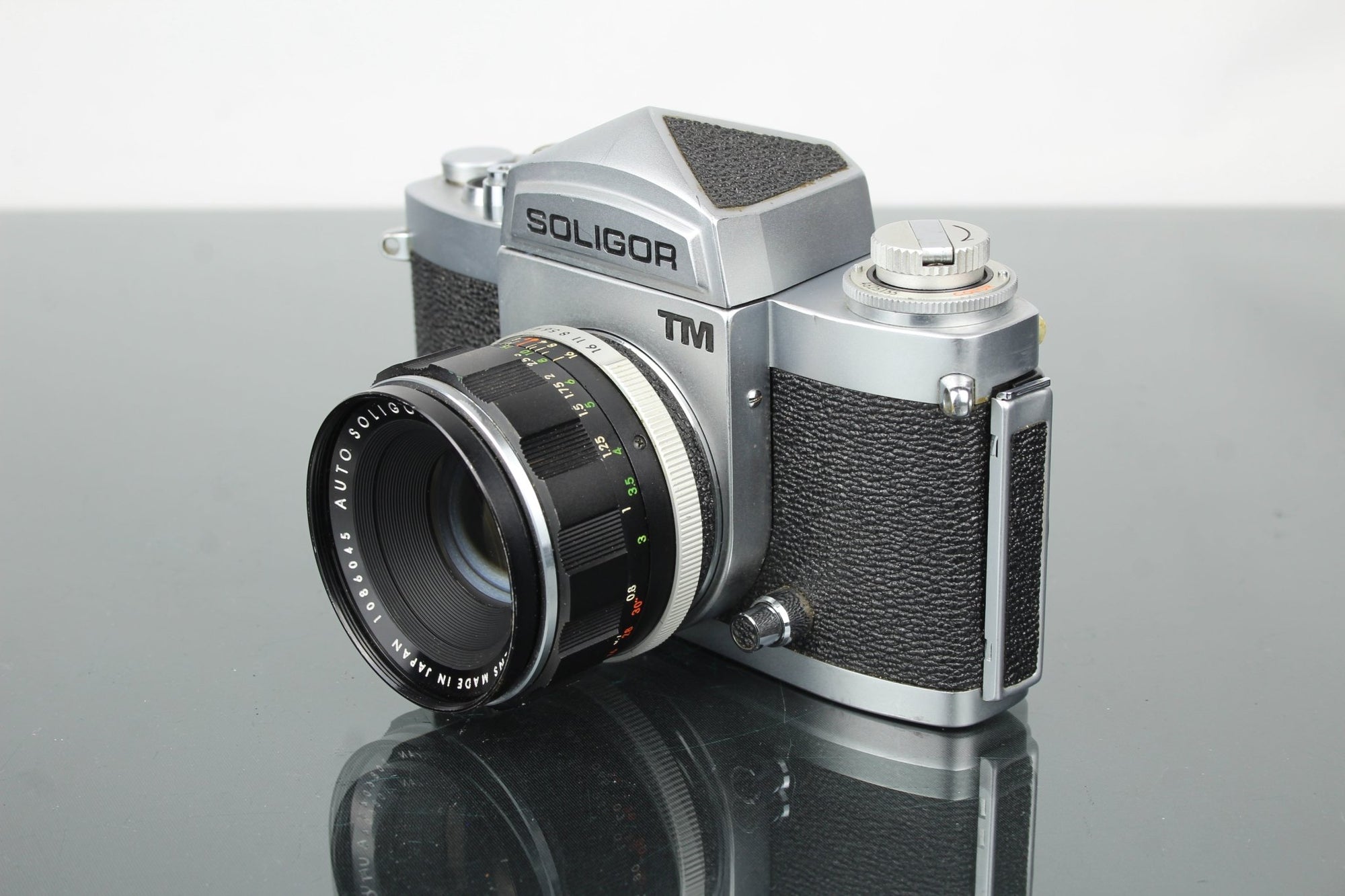 Soligor TM + Auto Soligor 50mm 1.8 lens - Dutch|Thrift