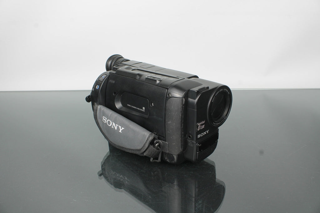 Sony CCD - TR425 Handycam Video8 XR - Dutch|Thrift