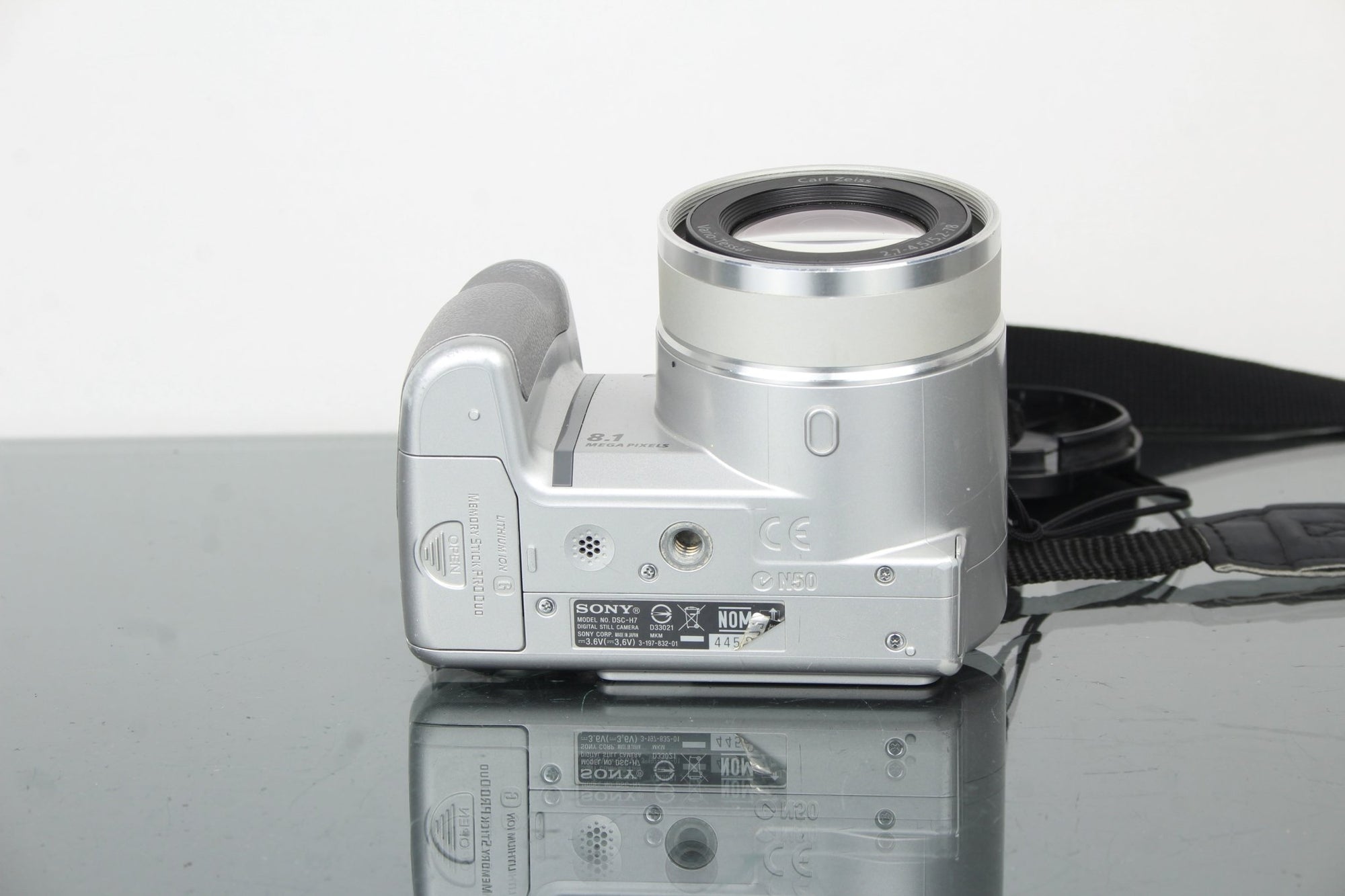 Sony Cyber - Shot DSC - H7 - Dutch|Thrift