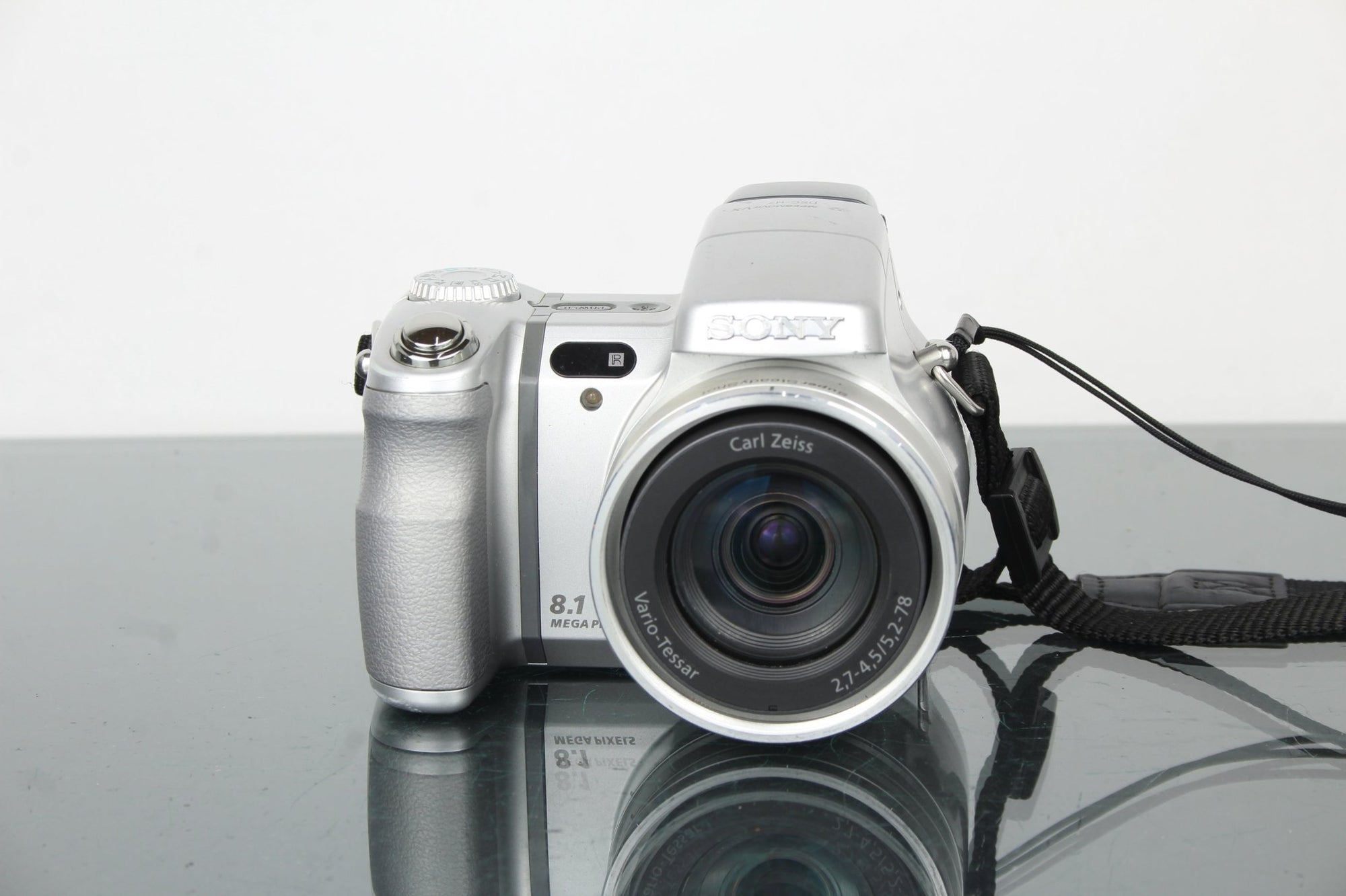 Sony Cyber - Shot DSC - H7 - Dutch|Thrift