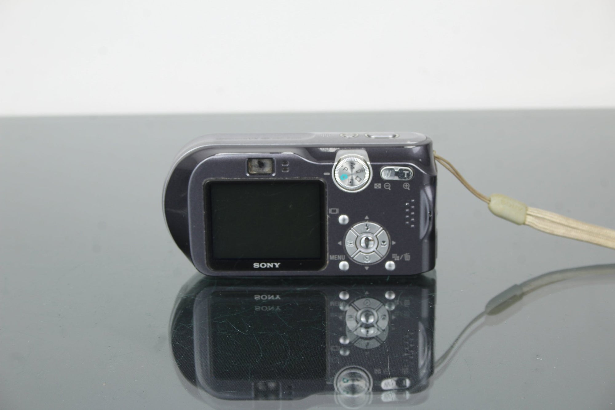 Sony Cyber - shot DSC - P200 - Dutch|Thrift