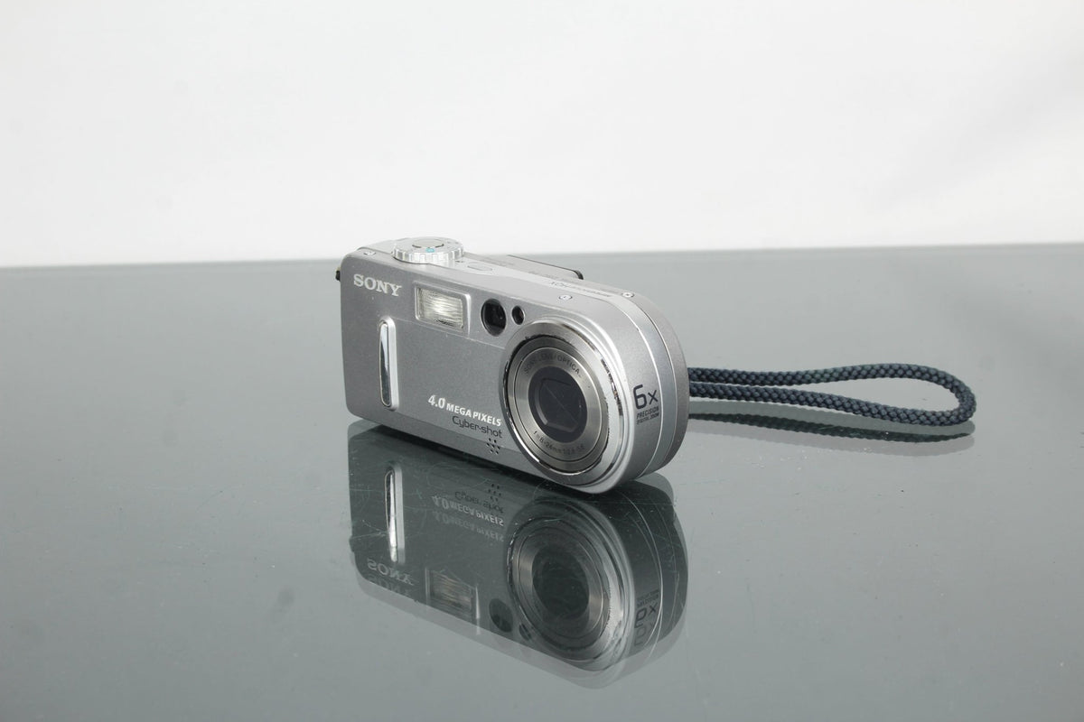 Sony Cyber - shot DSC - P9 - Dutch|Thrift