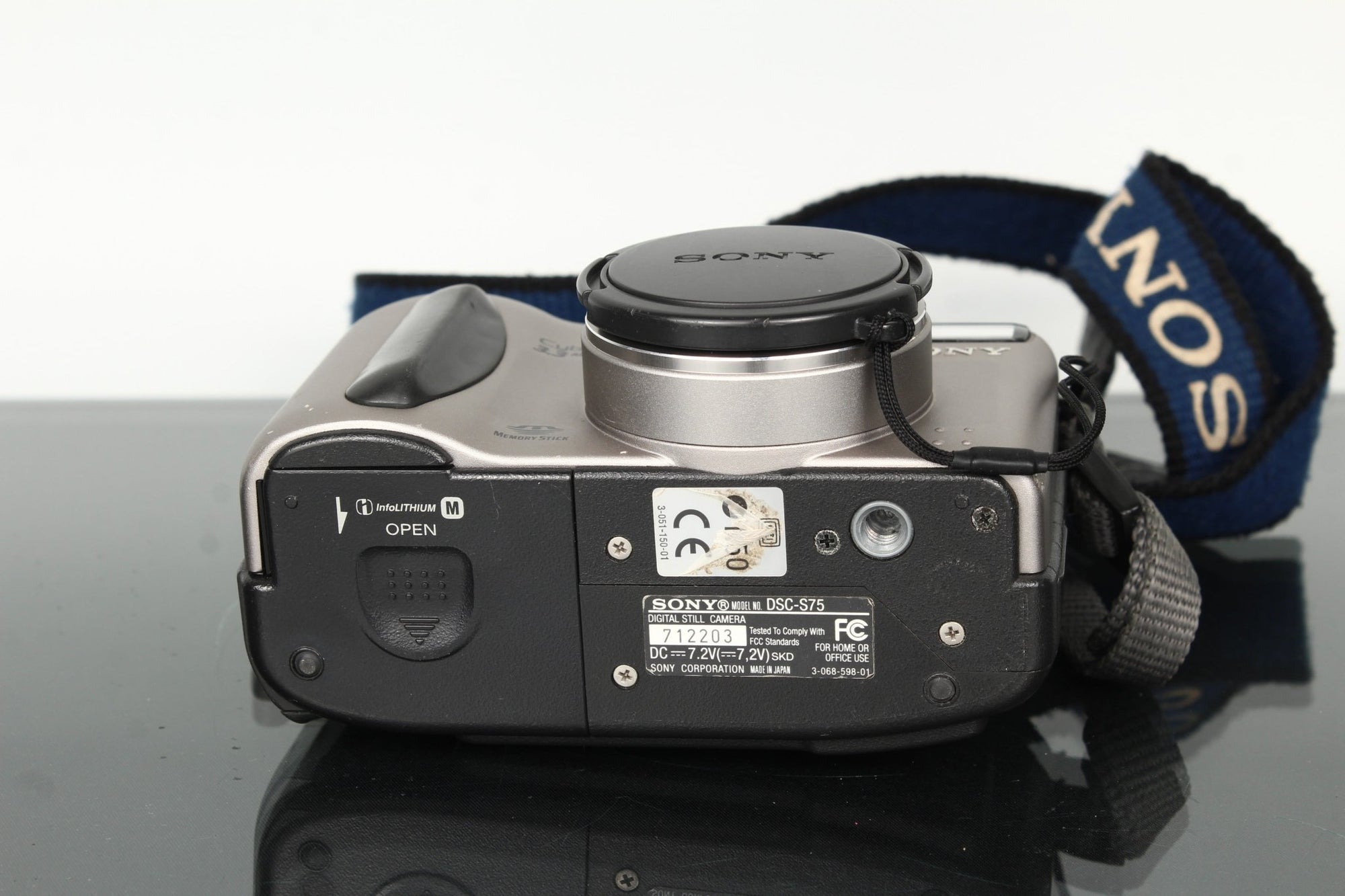 Sony Cyber - shot DSC - S75 - Dutch|Thrift