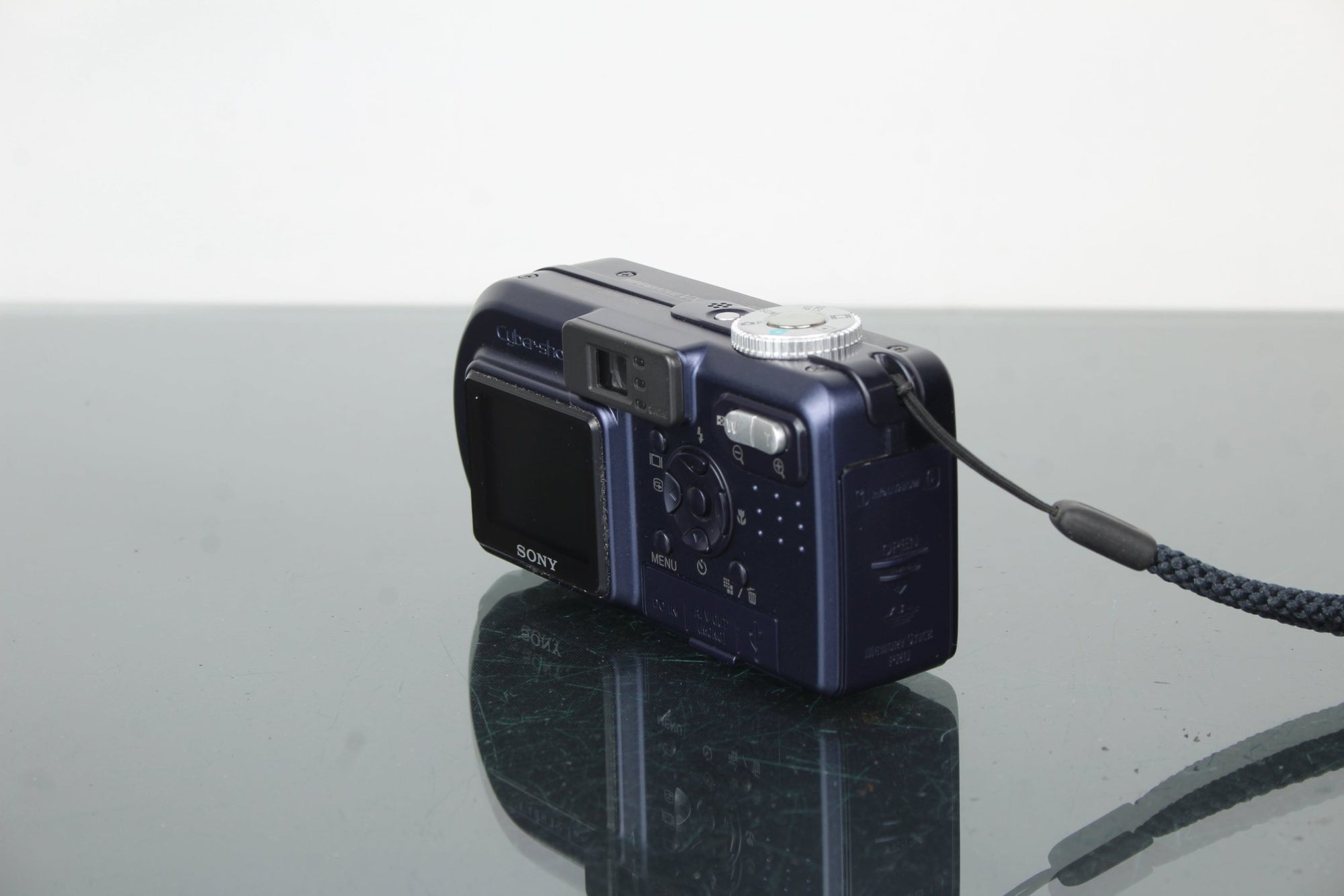 Sony Cybershot DSC - P12 - Dutch|Thrift