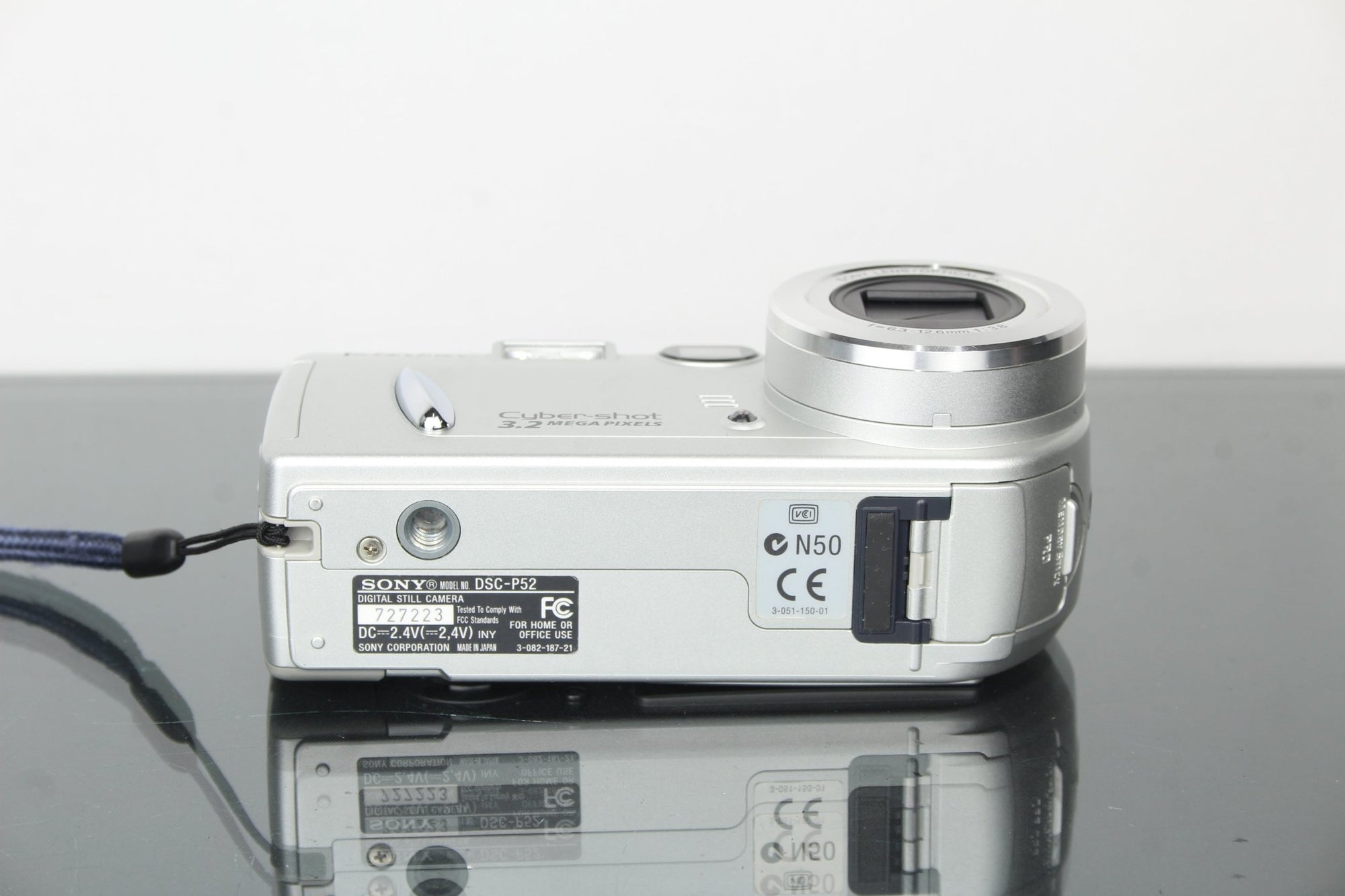 Sony Cybershot DSC - P2 - Dutch|Thrift