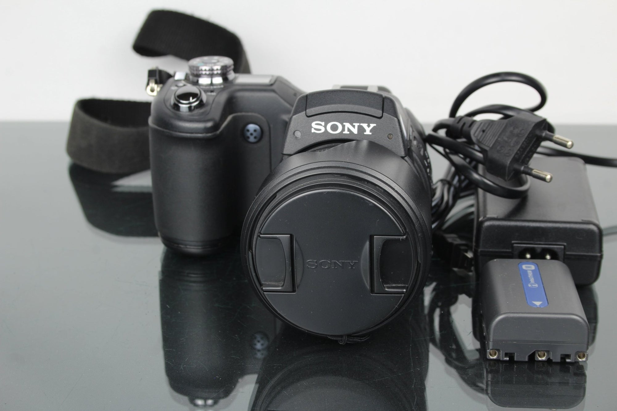 Sony DSC - F828 - Dutch|Thrift