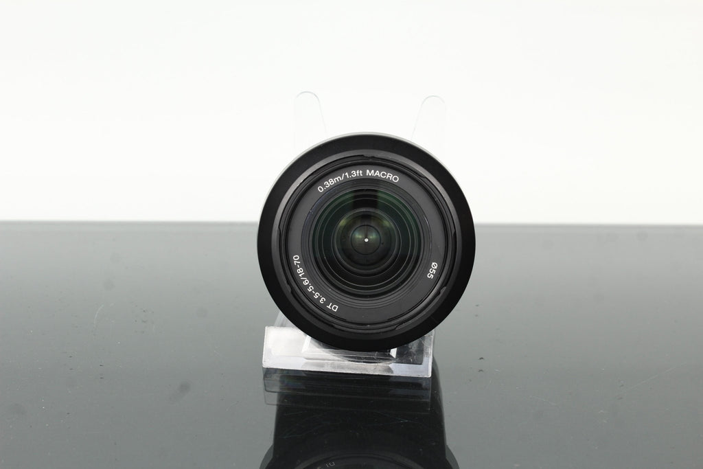 Sony DT 1:3.5 - 5.6 18 - 70mm - Dutch|Thrift