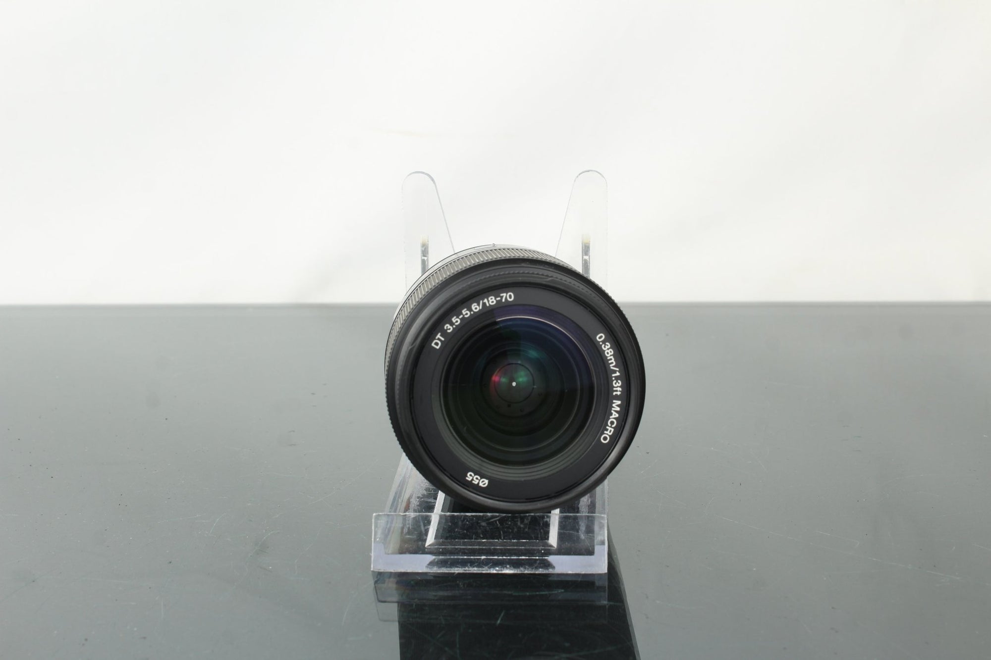 Sony DT18 - 70mm F3.5 - 5.6 (Sony A - mount) - Dutch|Thrift