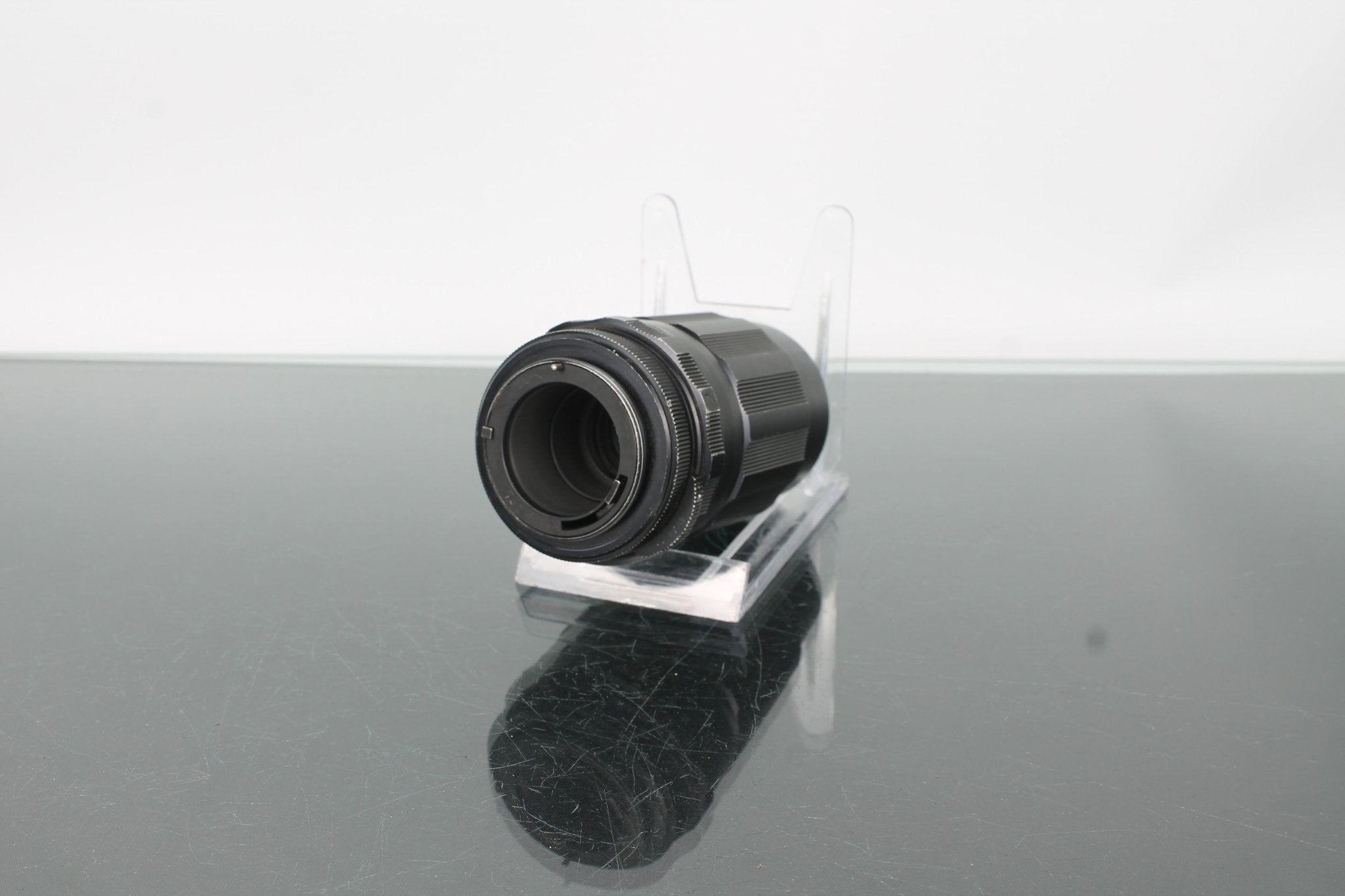 Super-Multi-Coated Takumar 135mm f/3.5 Lens – Dutch|Thrift