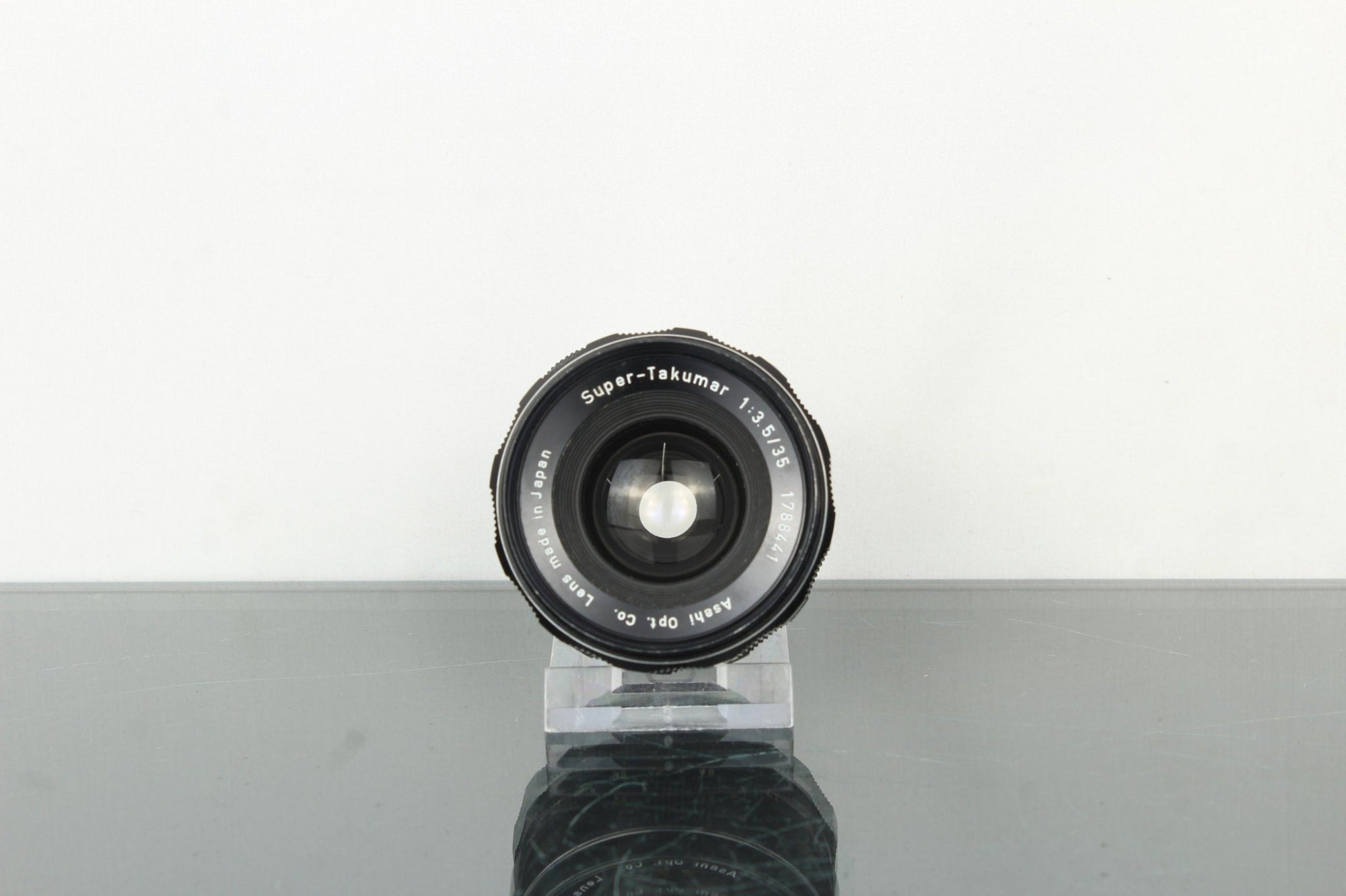 Super - Takumar 35mm f/3.5 - Dutch|Thrift