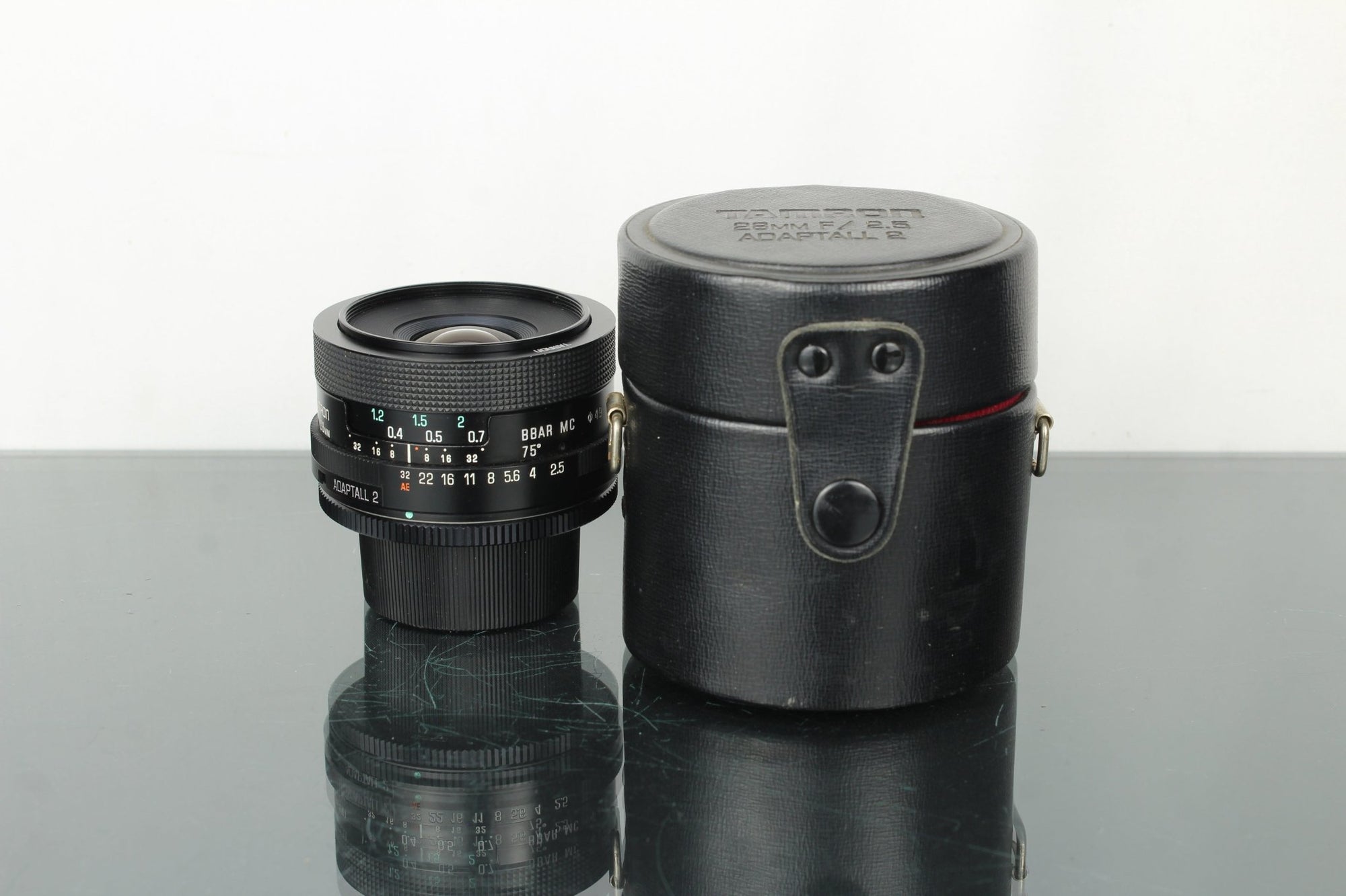 Tamron 1:2.5 28mm Adaptall 2 M42 Mount - Dutch|Thrift