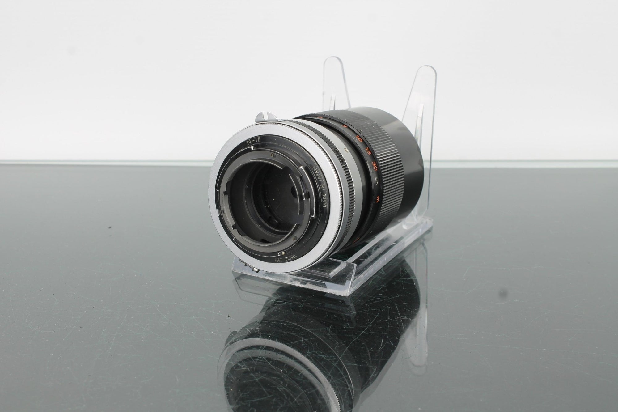 Tamron 1:2.8 F=135mm - Dutch|Thrift