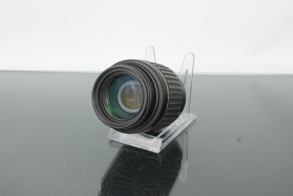Tamron AF 55 - 200mm f/4 - 5.6 - Dutch|Thrift